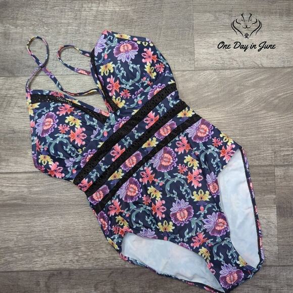 Urchics Plunge One Piece Swimsuit Size S - Picture 1 of 4